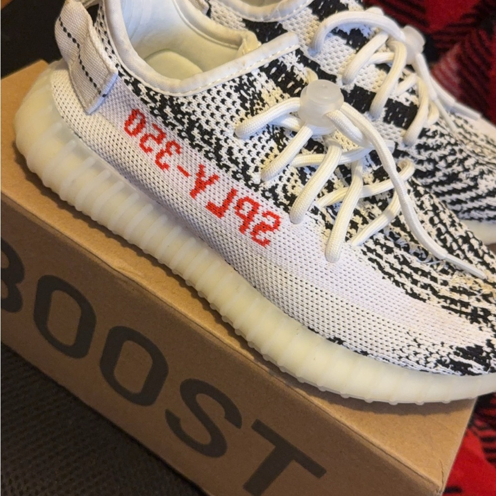 Kids YEEZYS